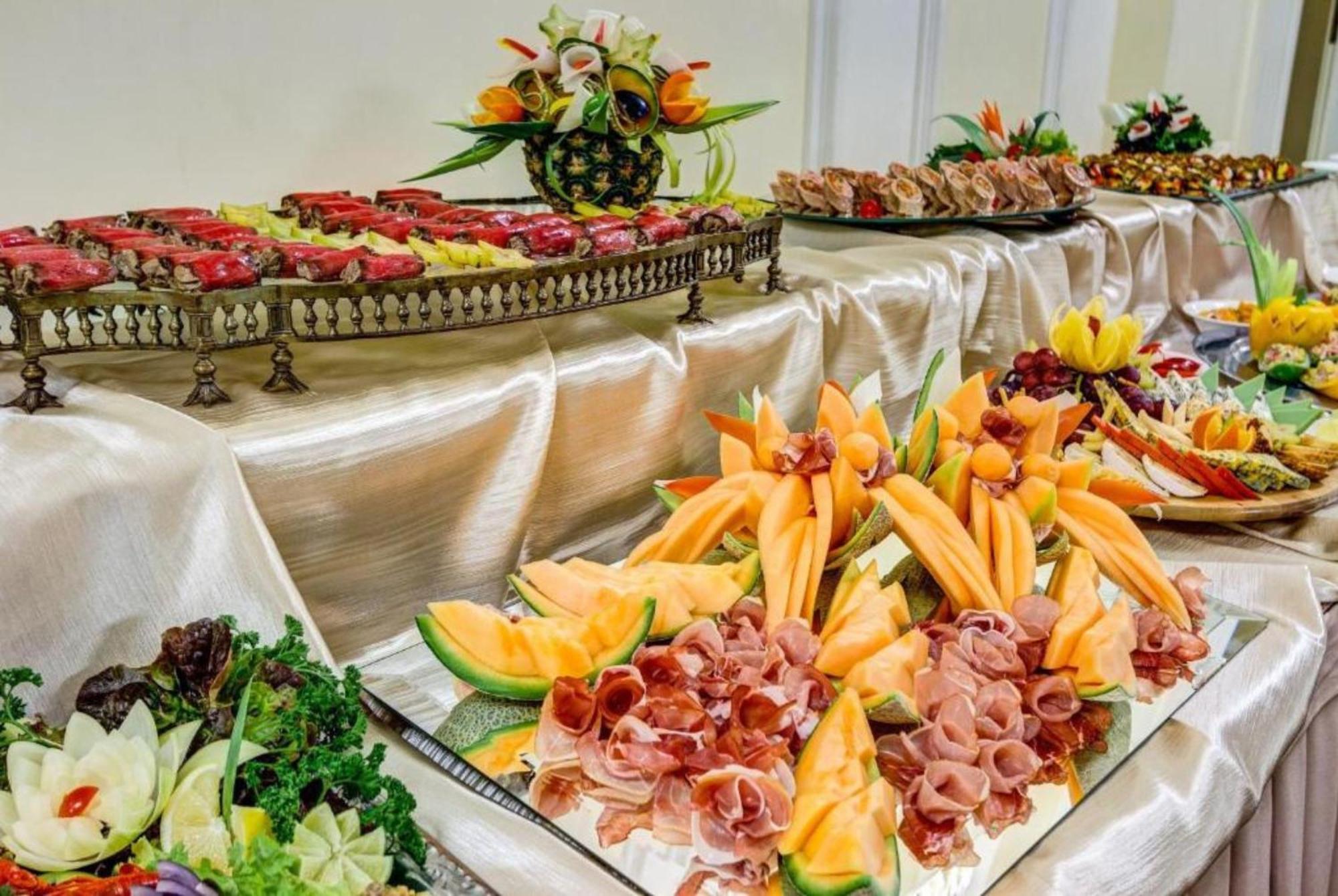 Palacyk Otrebusy Business & Spa Екстер'єр фото